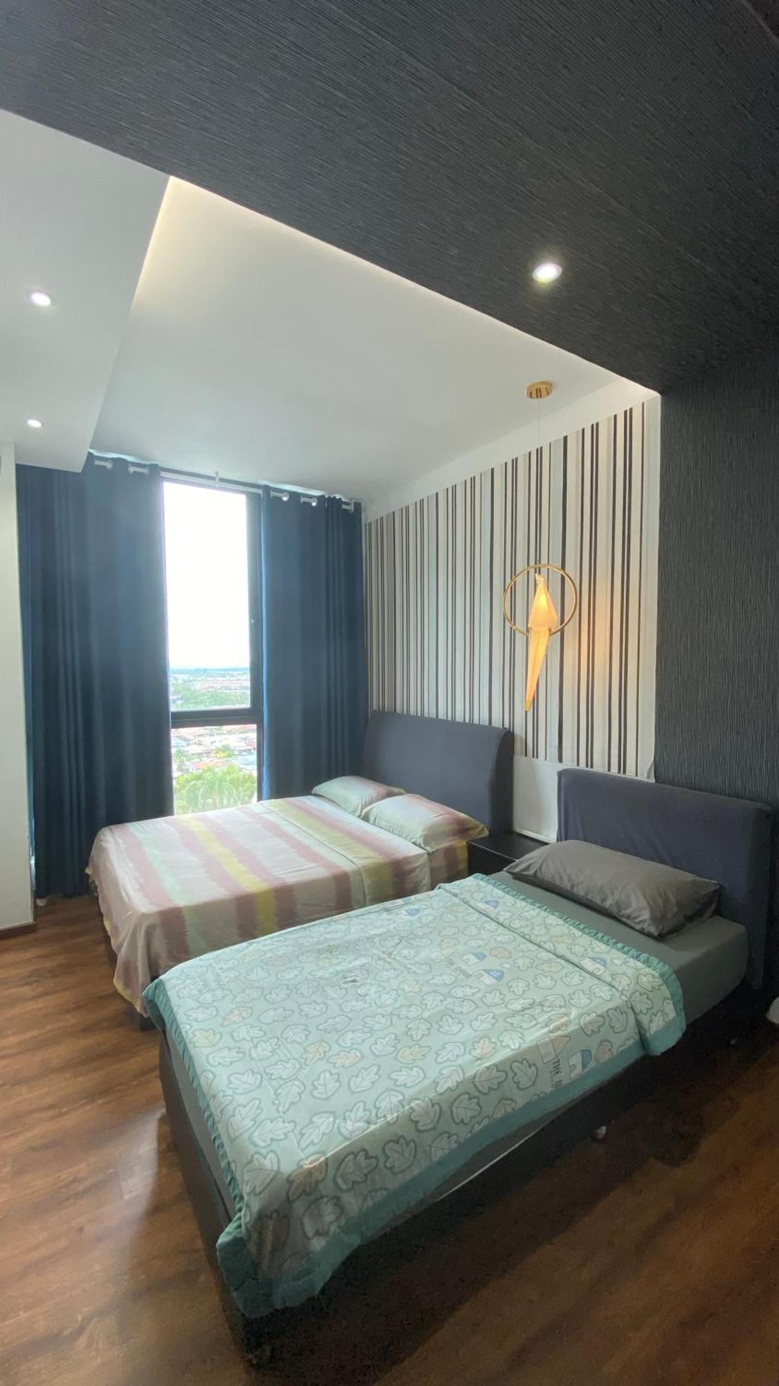 8Pax Cozy Home Stay Jazz Suites 1 Vivacity Kuching Sarawak 3Br ภายนอก รูปภาพ